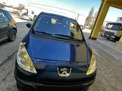 Utilizat 2007 Peugeot 1007 Hatchback | 1.700 EUR