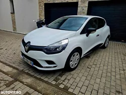 Alb Utilizat 2020 Renault Clio V Hatchback | 5.999 EUR (Preț bun)