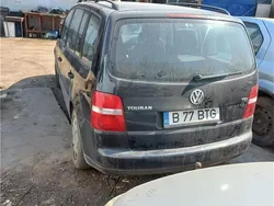 Utilizat 2005 VW Touran Monovolum | 2.450 EUR