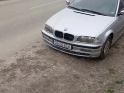 Argintiu Utilizat 2001 BMW 330 Break | 1.000 EUR