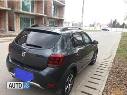 Gri Utilizat 2018 Dacia Sandero Hatchback | 9.800 EUR (Puțin scump)