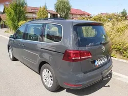 Negru Utilizat 2016 VW Sharan Comfortline Monovolum | 18.500 EUR