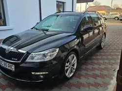 Negru Utilizat 2012 Skoda Octavia vRS Break | 6.000 EUR (Preț bun)