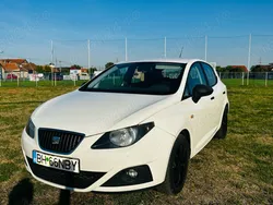 Alb Utilizat 2010 Seat Ibiza Style Hatchback | 2.590 EUR (Preț OK)