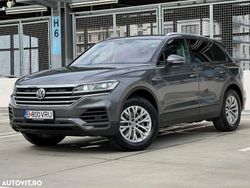 Gri Utilizat 2019 VW Touareg Style SUV | 28.900 EUR (Preț OK)