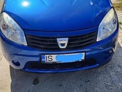 Albastru Utilizat 2009 Dacia Sandero Hatchback | 1.700 EUR (Preț bun)