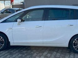 Culoarealb Utilizat 2013 Opel Zafira Tourer drive Monovolum | 5.500 EUR (Preț bun)