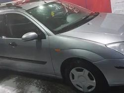 Utilizat 2003 Ford Focus Hatchback | 1.000 EUR