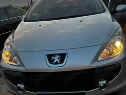Gri Utilizat 2005 Peugeot 307 Hatchback | 5.500 EUR