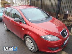 Rosu inchis Utilizat 2008 Seat Altea Reference Monovolum | 4.800 EUR (Scump)