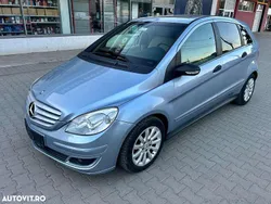Albastru Utilizat 2006 Mercedes B170 Edition Monovolum | 3.200 EUR (Preț bun)