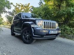 Gri Utilizat 2009 Jeep Cherokee SUV | 9.390 EUR