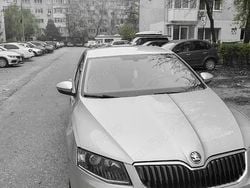 Culoaregri Utilizat 2014 Skoda Octavia Elegance Berlinǎ | 9.000 EUR (Preț bun)