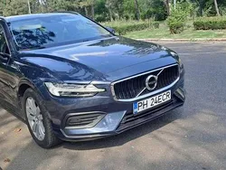 Albastru Utilizat 2019 Volvo V60 Momentum Break | 18.500 EUR (Scump)