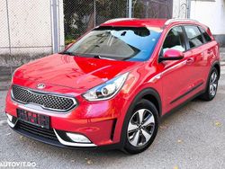 Culoarerosu Utilizat 2017 Kia Niro Vision SUV | 9.900 EUR (Super Preț)