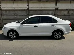 Alb Utilizat 2015 Skoda Rapid Style Hatchback | 4.100 EUR (Preț bun)