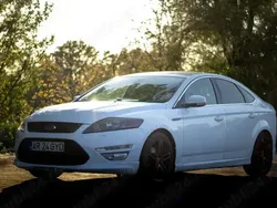 Alb Utilizat 2011 Ford Mondeo ST-Line Berlinǎ | 5.750 EUR