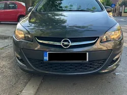 Gri Utilizat 2013 Opel Astra Cosmo Hatchback | 4.800 EUR (Preț bun)