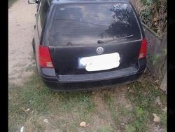 Utilizat 2002 VW Golf IV Break | 1.500 EUR (Puțin scump)