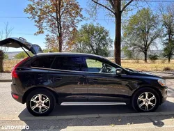 Culoarenegru Utilizat 2012 Volvo XC60 SUV | 9.900 EUR (Preț OK)