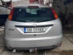 Utilizat 2001 Ford Focus Hatchback | 800 EUR (Preț bun)