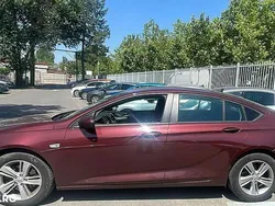 Rosu Utilizat 2019 Opel Insignia Edition Berlinǎ | 13.000 EUR (Preț bun)