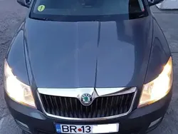 Gri Utilizat 2011 Skoda Octavia Hatchback | 4.700 EUR (Preț OK)