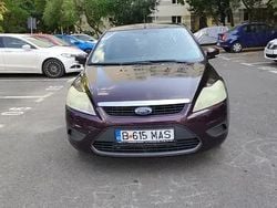 Visiniu Utilizat 2008 Ford Focus Berlinǎ | 2.000 EUR (Preț OK)