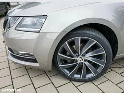 Culoaremaro Utilizat 2017 Skoda Octavia LAURIN & KLEMENT Break | 14.200 EUR