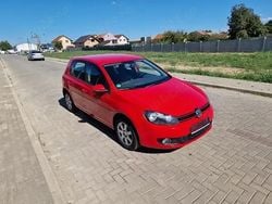 Rosu Utilizat 2010 VW Golf VI Hatchback | 3.195 EUR (Super Preț)