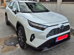 Utilizat 2024 Toyota RAV4 Hybrid Luxury SUV | 42.550 EUR