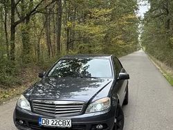 Utilizat 2009 Mercedes 220 Berlinǎ | 5.100 EUR
