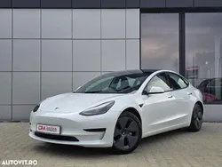 Alb Utilizat 2021 Tesla Model 3 Standard Range Plus Berlinǎ | 22.369 EUR (Preț OK)