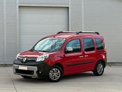 Culoarerosu Utilizat 2014 Renault Kangoo Monovolum | 5.888 EUR