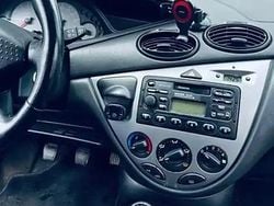 Utilizat 2002 Ford Focus Berlinǎ | 900 EUR