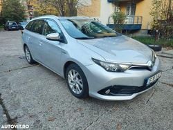 Culoareargint Utilizat 2016 Toyota Auris Hybrid Comfort Break | 10.400 EUR (Preț OK)