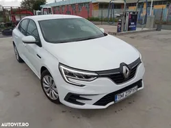 Alb Utilizat 2021 Renault Mégane IV Life Berlinǎ | 10.990 EUR (Preț bun)