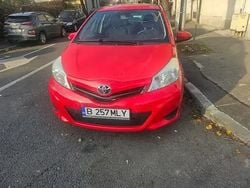 Rosu Utilizat 2012 Toyota Yaris Hatchback | 5.200 EUR (Preț OK)