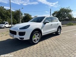 Culoarealb Utilizat 2016 Porsche Cayenne SUV | 28.500 EUR