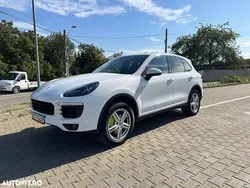 Culoarealb Utilizat 2016 Porsche Cayenne SUV | 28.990 EUR