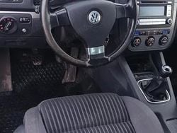 Utilizat 2007 VW Golf V | 2.250 EUR (Super Preț)