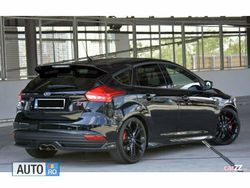 Negru Utilizat 2016 Ford Focus ST Hatchback | 17.999 EUR (Puțin scump)