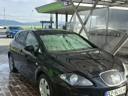 Negru Utilizat 2011 Seat Leon Hatchback | 2.500 EUR (Super Preț)