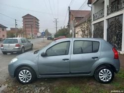 Albastru Utilizat 2009 Dacia Sandero Hatchback | 1.190 EUR (Super Preț)