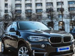 Gri Utilizat 2017 BMW X5 SUV | 26.400 EUR (Super Preț)