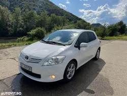 Alb Utilizat 2012 Toyota Auris Executive Berlinǎ | 4.490 EUR (Preț OK)