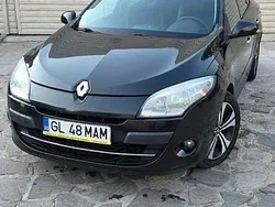 Negru Utilizat 2011 Renault Mégane III Dynamique Hatchback | 2.900 EUR (Preț bun)