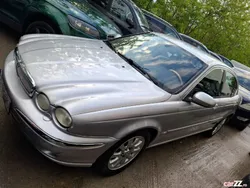 Utilizat 2005 Jaguar X-type Berlinǎ | 1.750 EUR