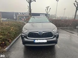 Gri Utilizat 2024 Toyota Highlander Executive SUV | 58.600 EUR
