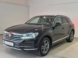 Maro inchis metalic Utilizat 2021 VW Touareg Atmosphere SUV | 58.300 EUR